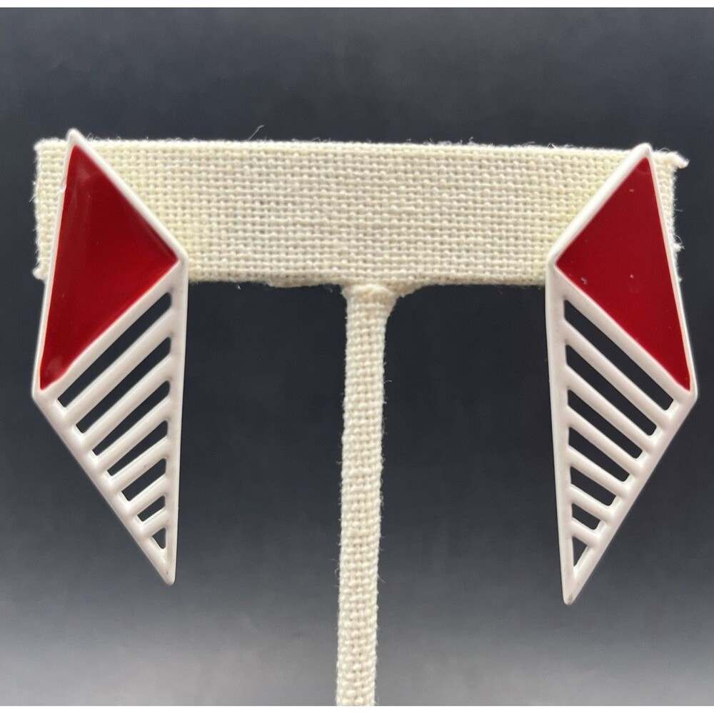 Trifari 80s Earrings Red White Enamel Abstract New Wave Pierced Bold Vintage